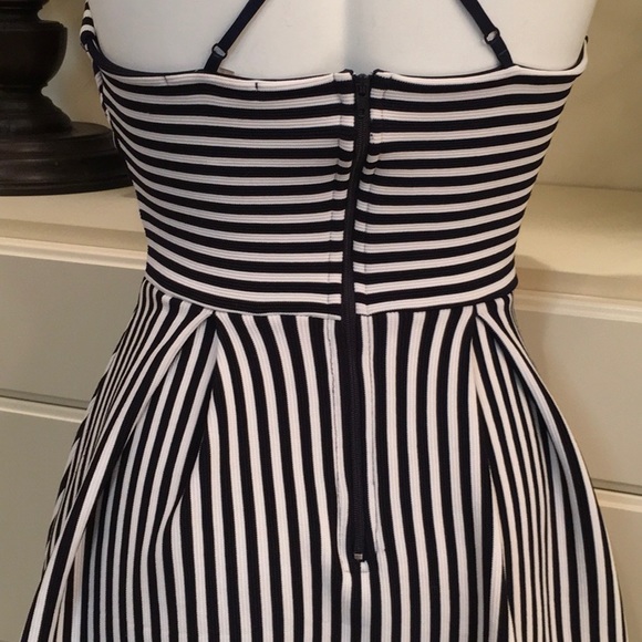 Soprano Striped Mini Dress - Picture 6 of 8